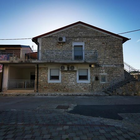 Meressa Paolia Apartments Novigrad  Bagian luar foto