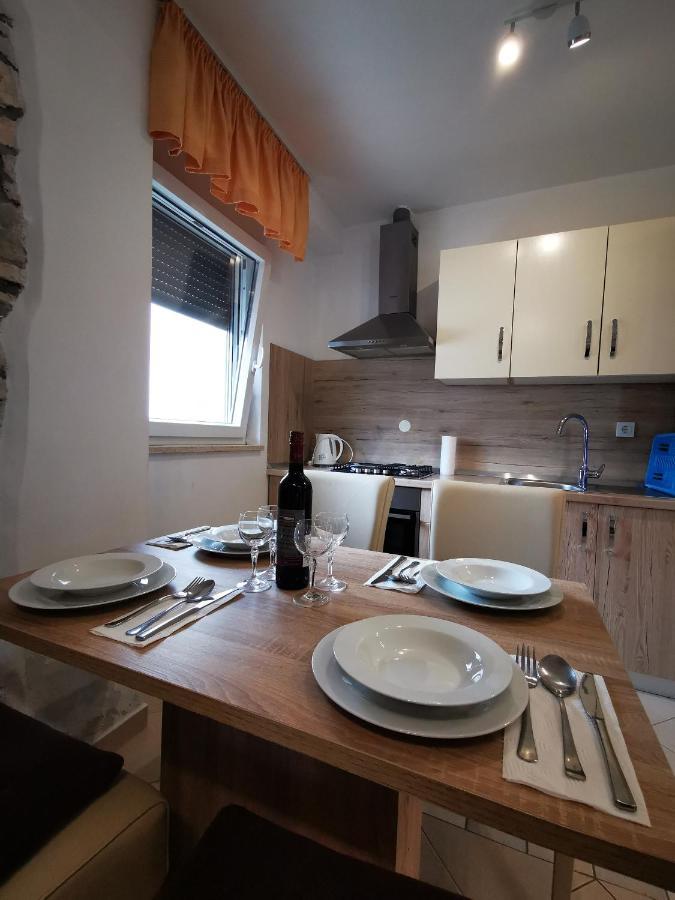 Meressa Paolia Apartments Novigrad  Bagian luar foto