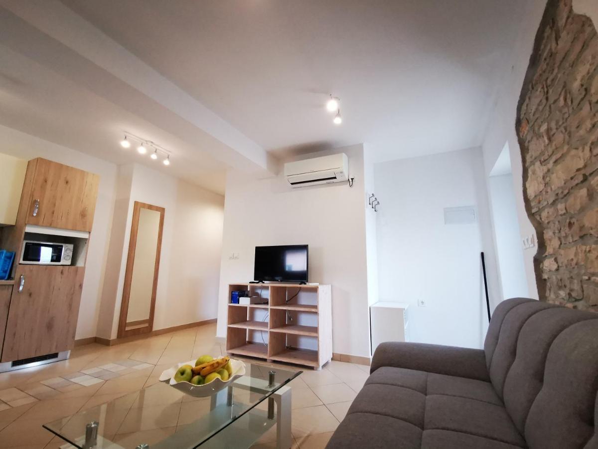 Meressa Paolia Apartments Novigrad  Bagian luar foto