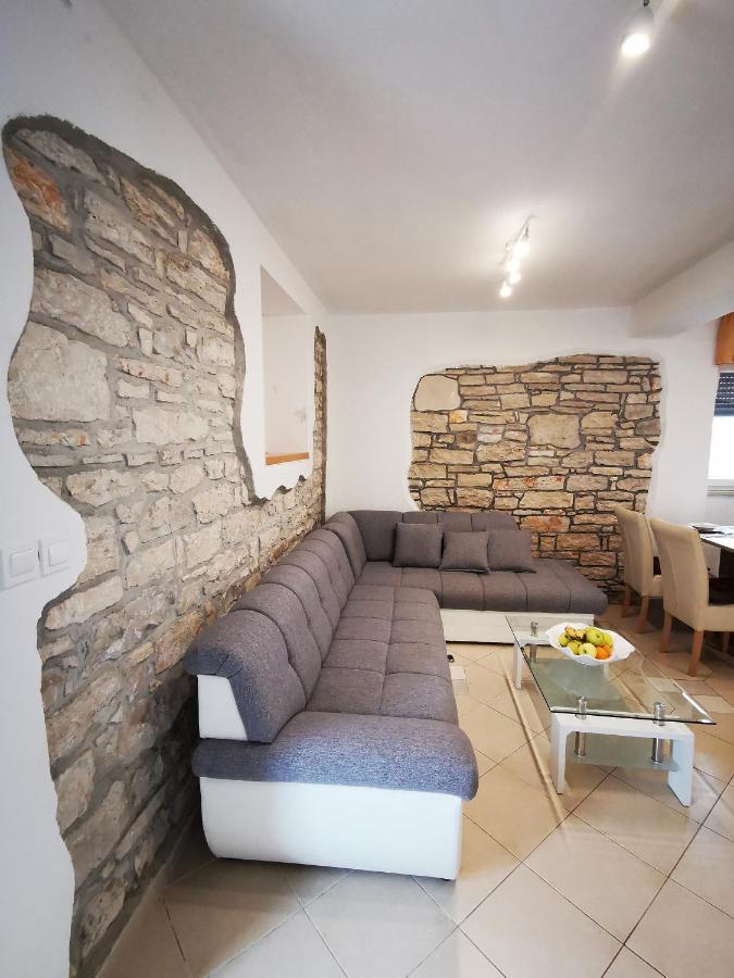 Meressa Paolia Apartments Novigrad  Bagian luar foto