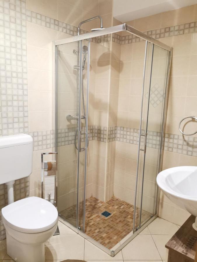 Meressa Paolia Apartments Novigrad  Bagian luar foto