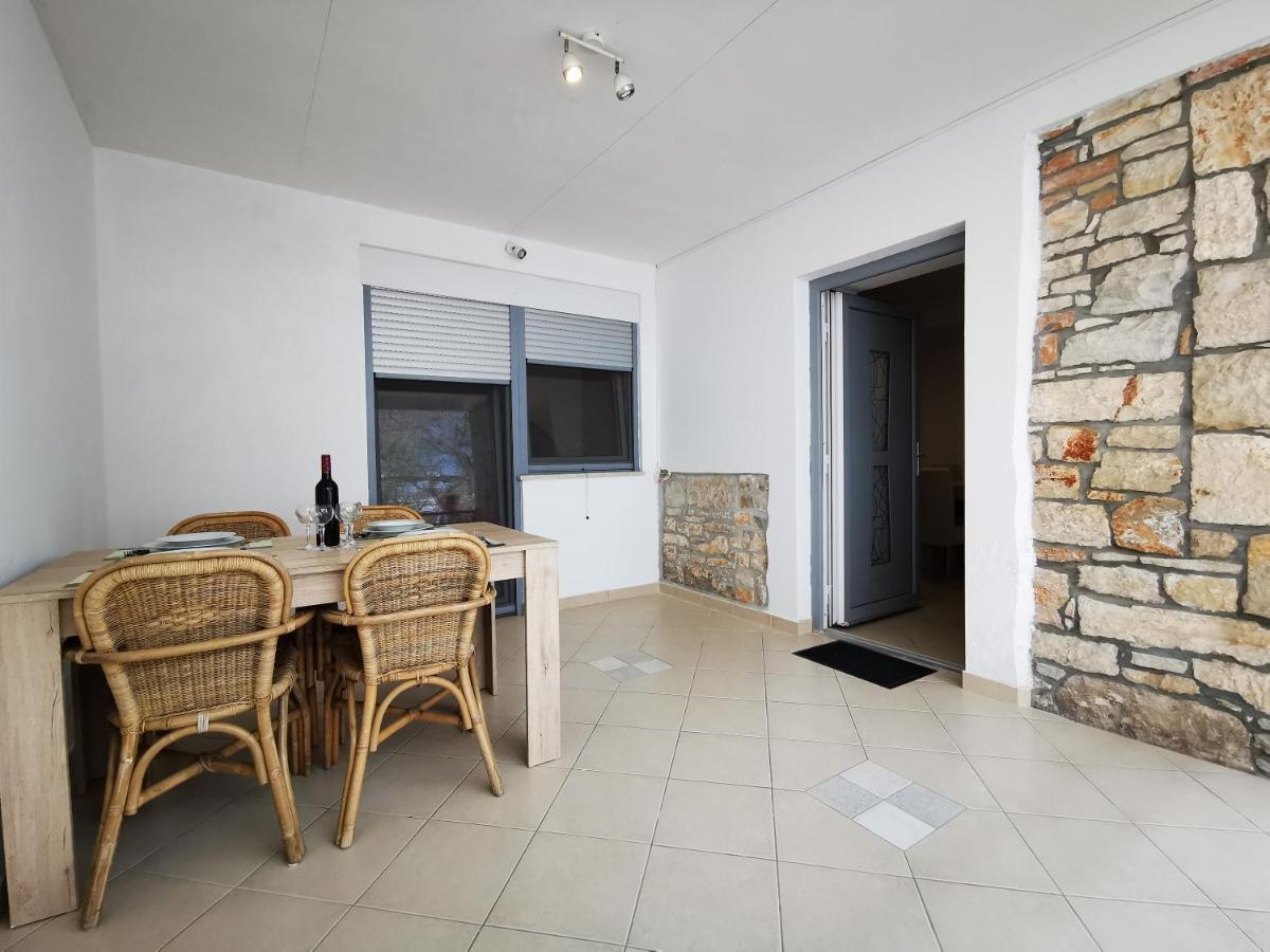 Meressa Paolia Apartments Novigrad  Bagian luar foto