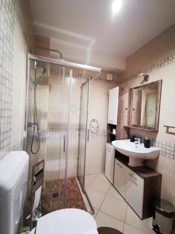 Meressa Paolia Apartments Novigrad  Bagian luar foto