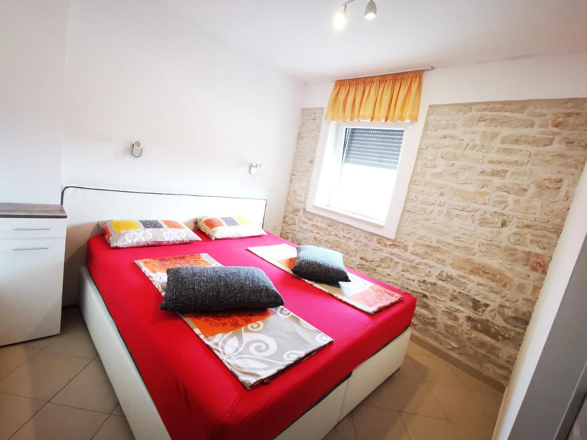 Meressa Paolia Apartments Novigrad  Bagian luar foto
