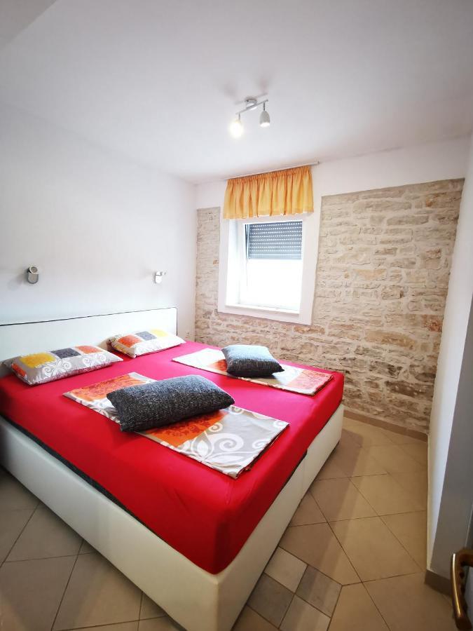 Meressa Paolia Apartments Novigrad  Bagian luar foto